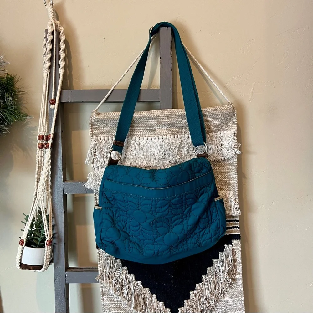 Fossil Key-Per Quilted Blue Brown Large Messenger Crossbody Shoulder Bag